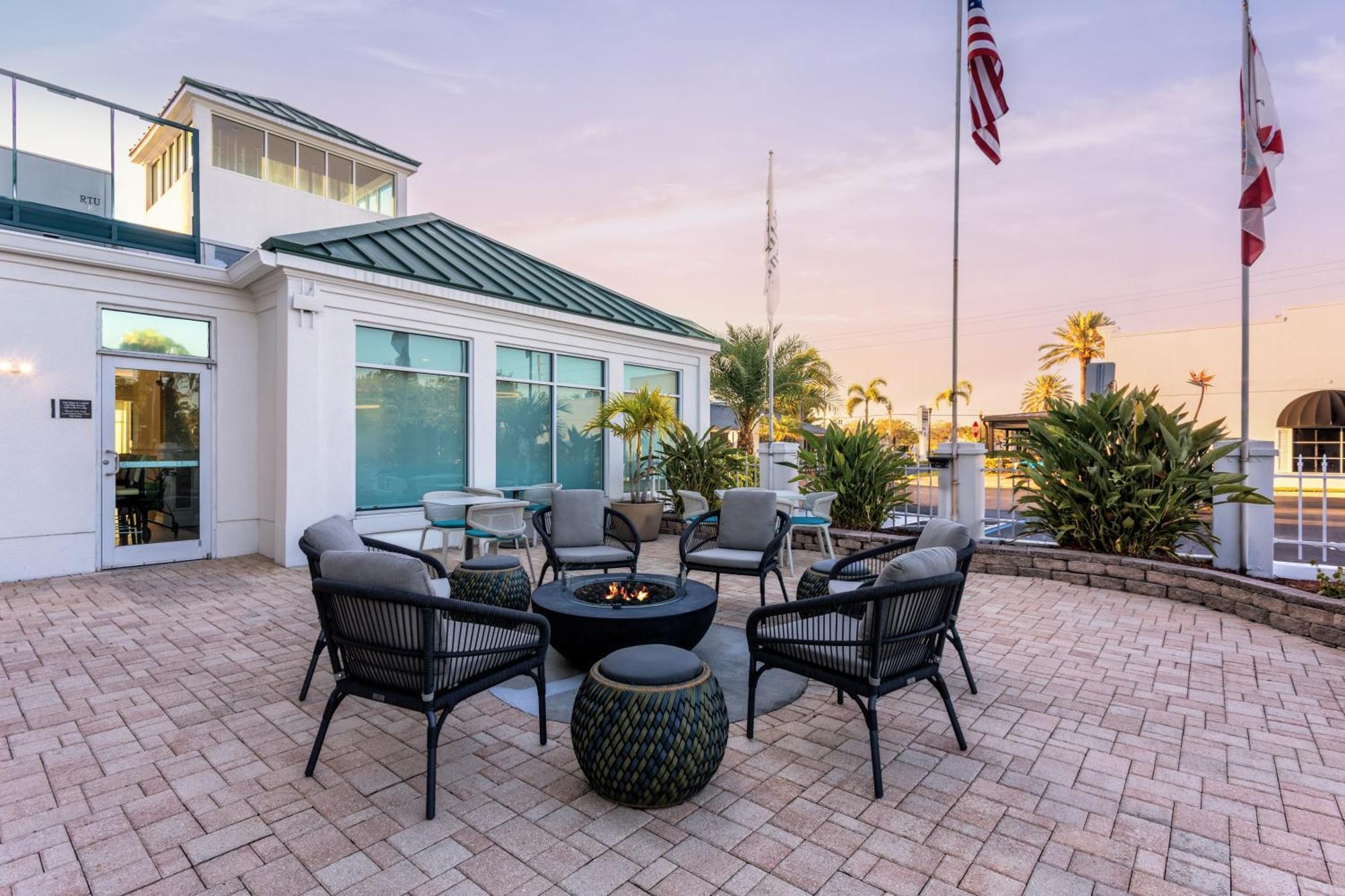 Hilton Garden Inn Tampa Northwest/Oldsmar Exterior photo